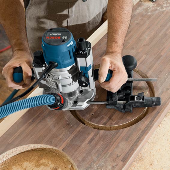 Вертикальная фрезерная машина Bosch GOF 1600 CE Professional в аренду и напрокат  - фото 4