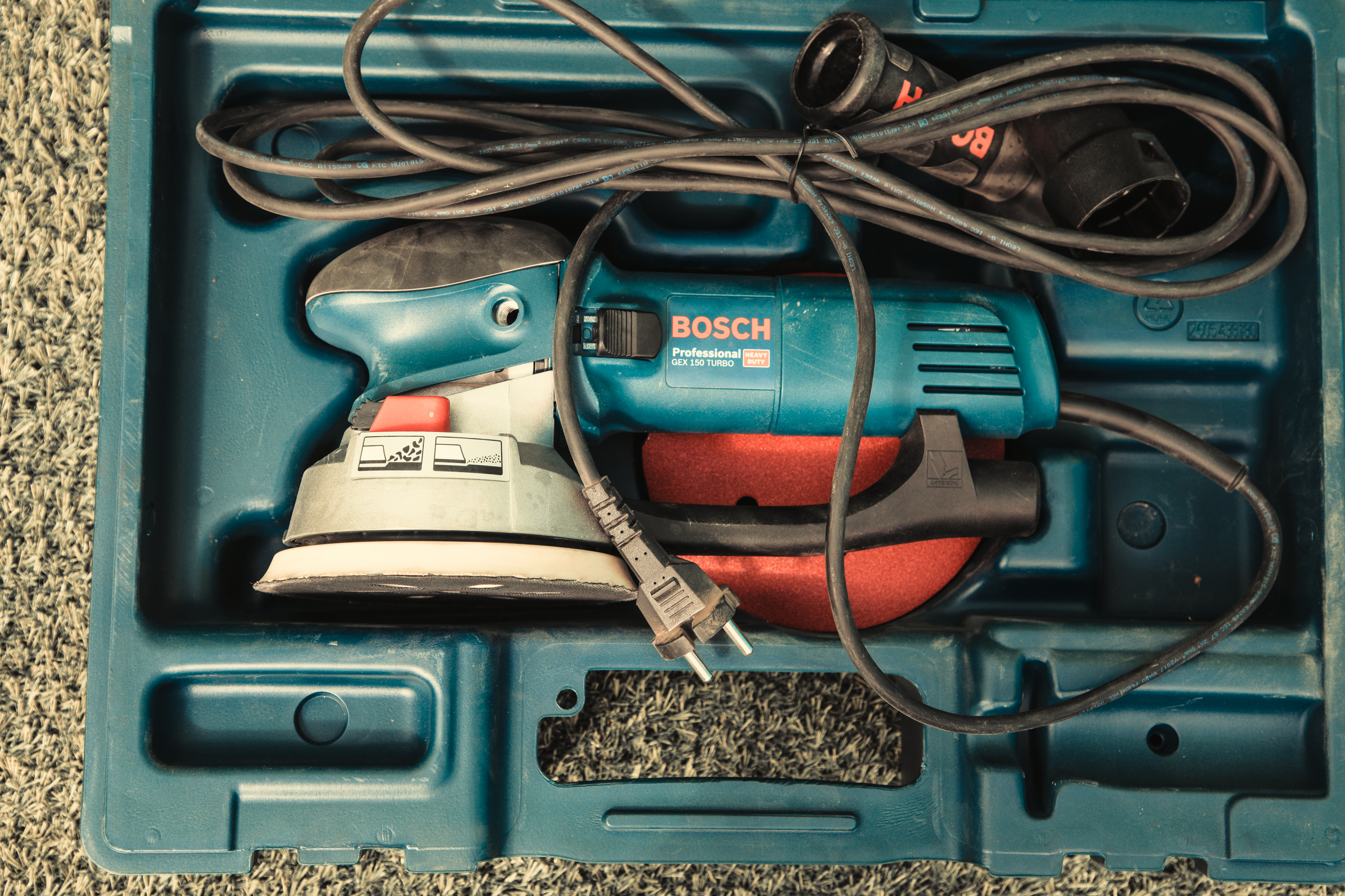 Эксцентриковая шлифовальная машина BOSCH GEX 150 AC в аренду и напрокат  - фото 4